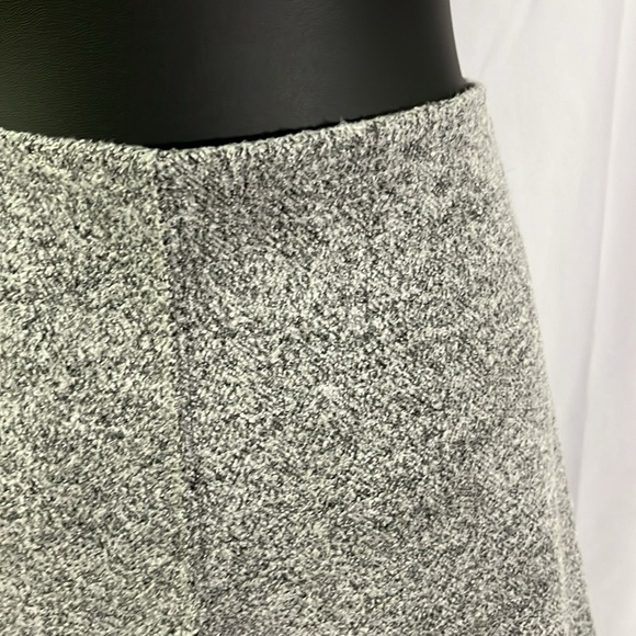 LOFT Gray Knit High Waisted A-Line Mini Skirt - Picture 10 of 16